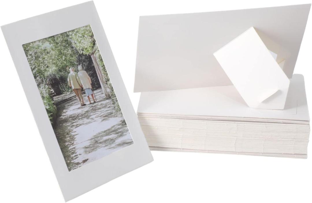 50 Pack Standing Paper Picture Frames 4x6,Cardboard Photo Frame with Easel,Paper Photo Frame Cards,Gallery Frames Bulk For Mother's Day Father's Day Graduation Birthdy Wedding Classroom Craft DIY, White