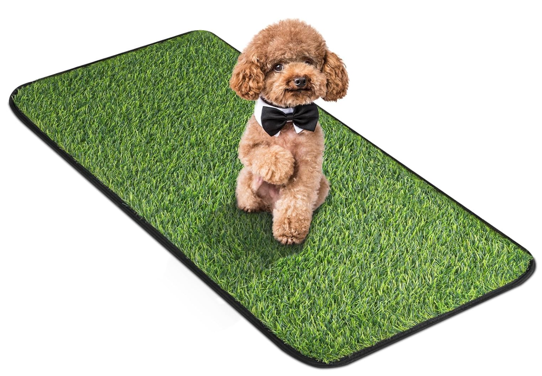 Artificial Grass Mat, Dog Grass Pee Pads, Fake Grass Pad for Pets Potty Training, Soft Grass Rug, Grass Doormat with Drainage Holes, Pet Turf for Indoor Outdoor Use, Washable(15.7''*31.5'')