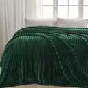 NEWCOSPLAY Super Soft Queen Blanket Dark Green Premium Silky Flannel Fleece 3D Ribbed Jacquard Lightweight Bed Blanket All Season Use Dark Green Ribbed, Queen (90"x90")