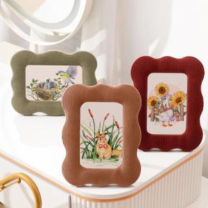 Vicenpal 4x6 Scalloped Picture Frame Set of 3, Cute Curved Picture Frames, Fabric Colorful Photo Display for Tabletop and Wall, Retro Home Decor Family Friends Wedding Gifts (Green, Red, Brown)