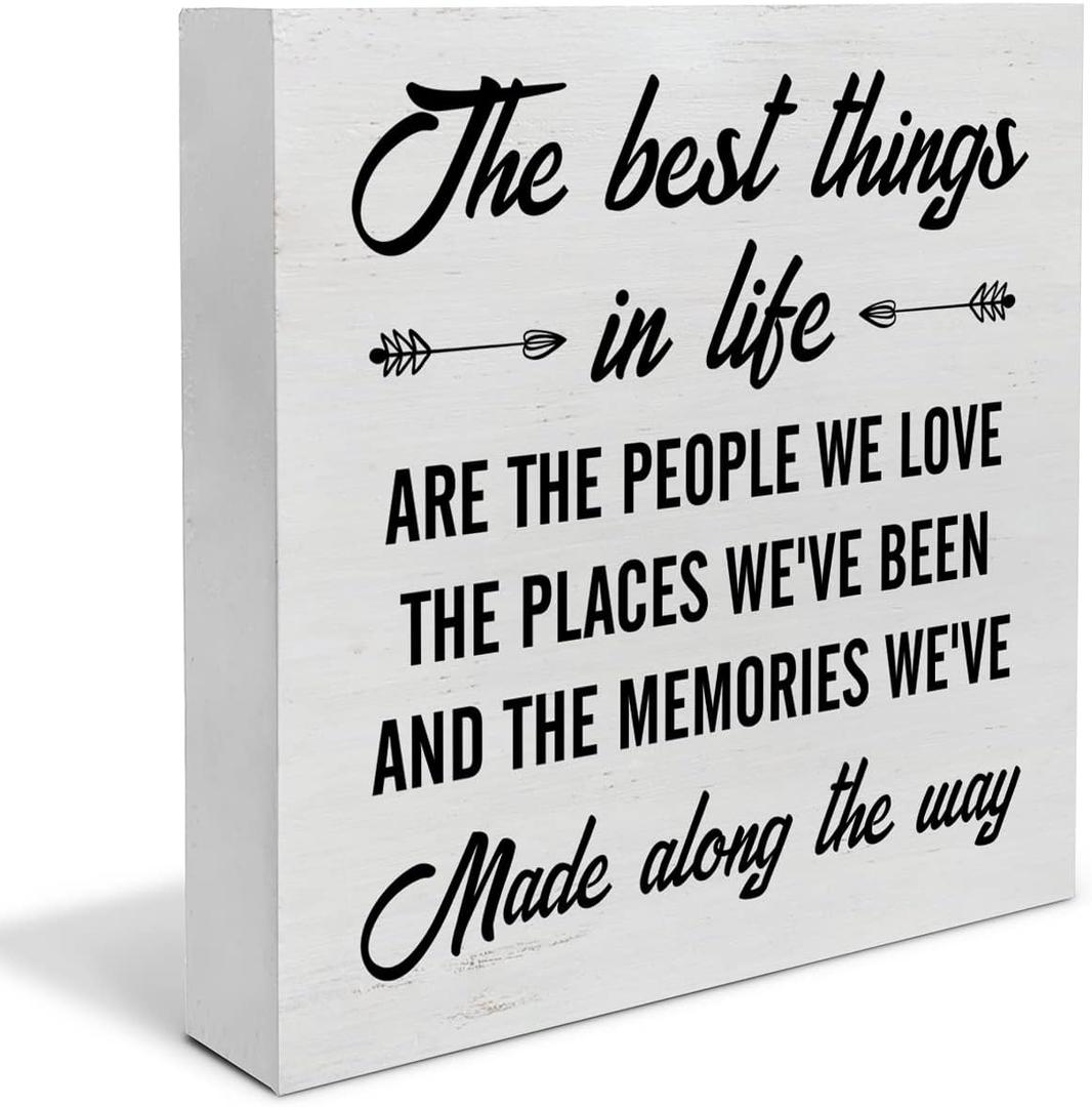 the Best Things in Life are the People We Love Wood Box Sign Decor Desk Sign Wooden Box Block Sign Gifts for Friends Family, Home Office Shelf Wall Decoration