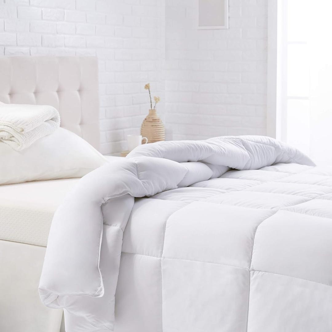 Amazon Basics White Down Alternative Comforter and Duvet Insert with Corner Tabs (Twin, Warm) Amazon Basics White Down Alternative Comforter and Duvet Insert with Corner Tabs (Twin, Warm)