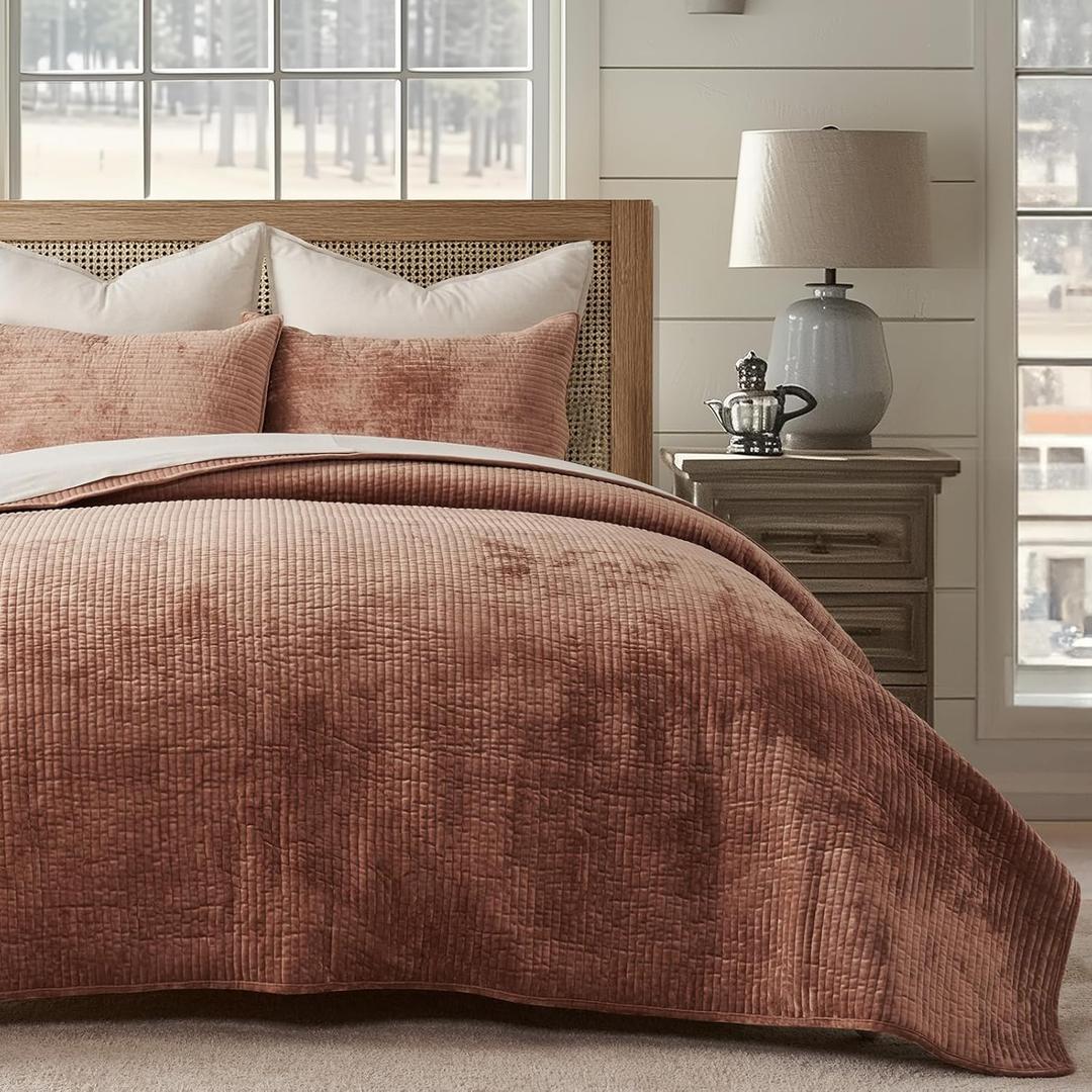 EVERGRACE Velvet Quilt Set Queen Size, Luxurious Soft Bedding Sets, Lightweight Velvet Comforter for All Season, Striped Channel Bedspread Coverlet with 2 Shams, Terracotta Clay
