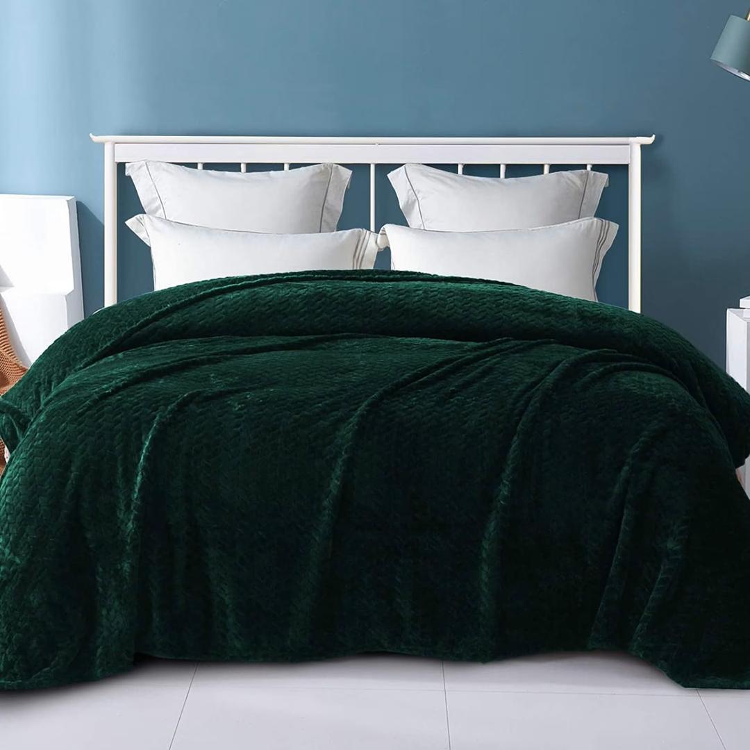 King Size Flannel Fleece Blanket, 90"x104" Soft Jacquard Weave Leaves Pattern Velvet Plush Bed Blanket, Forest Green