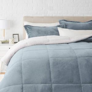 Amazon Basics 3-Piece Micromink Sherpa Bedding Set, Ultra-Soft Down Alternative Comforter, Warm All Season, King, Tide Pool Blue