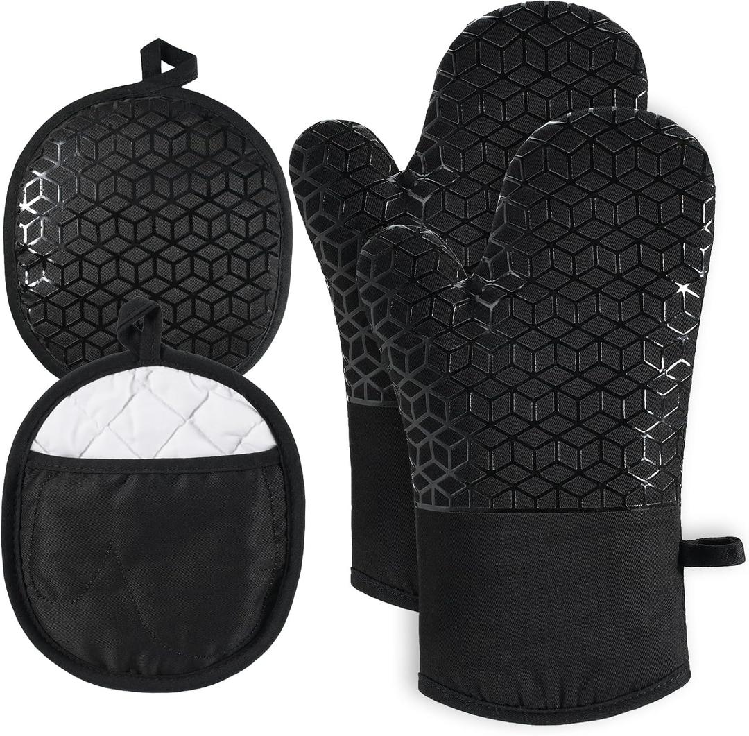  Oven Mitts and Pot Holders,500 Heat Resistant Oven Mitts Sets,Silicone Oven Gloves, Non-Slip Silicone Textured Grip,Black ( On Size )