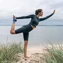 Bauerfeind - MalleoTrain - Ankle Support Brace - Helps Stabilize the Ankle Muscles and Joints For Injury Healing and Pain Relief - Right Foot - Size 4 - Color Black