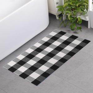 MUBIN Cotton Buffalo Plaid Rug, 24x52 Black and White Outdoor Rug Front Door Decorative Mat, Washable Doormat Foldable Area Rug Layered Door Mats Rug for Front Porch, Entryway, Patio