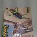 Wall Climbing RC Chameleon Toy for Kids, Rechargeable Remote Control Lizard Toy with LED Eyes, Dual Mode Floor & Wall Driving, Christmas Halloween Birthday Gift for Boys Girls Ages 3+ (Green)