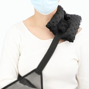 Neck Pad Strap Cushion for Arm Sling Shoulder Brace Carry Padding Pillow Arm Elbow Wrist Injury Cast Support Arm Sling Strap Cushion for Women Men Minky Dot Black