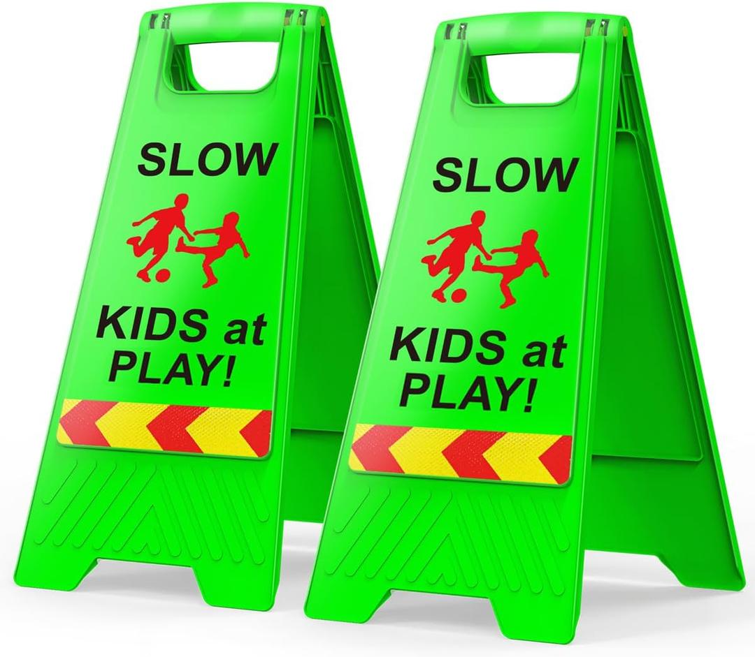 2 Pack Kids at Play Signs with Reflective Tape, Children at Play Safety Signs Double-Sided Text and Graphics Easier to Identify, Kids at Play Safety for Street Neighborhoods Commuity(Green)