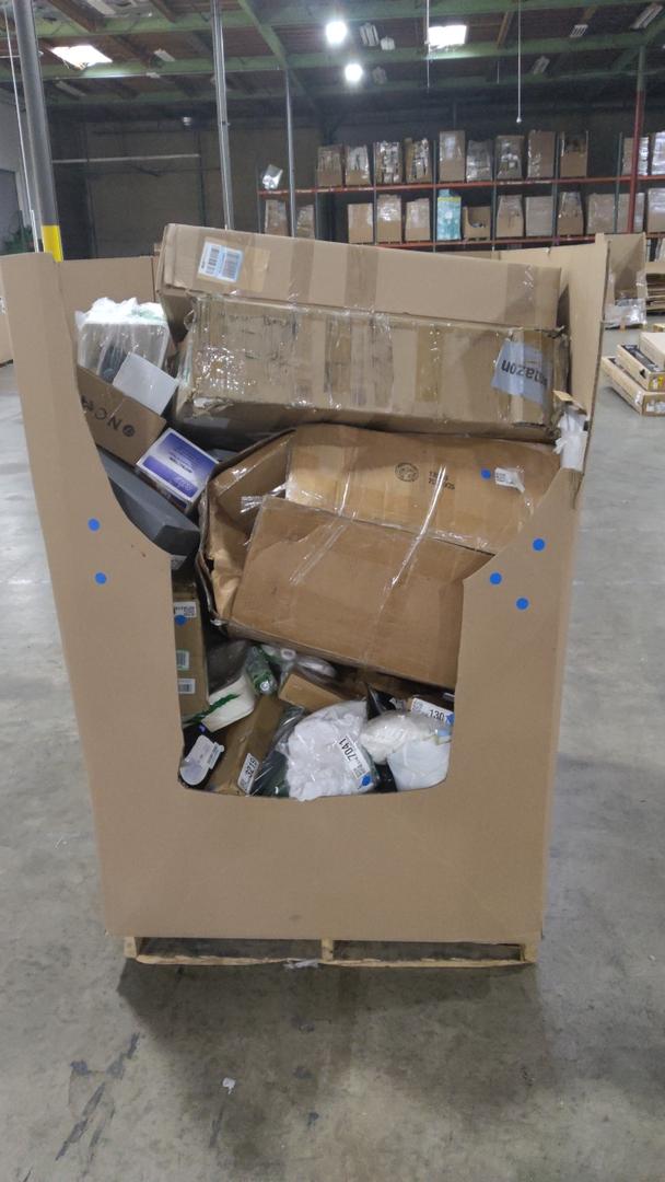 Pallet Of Salvage Items