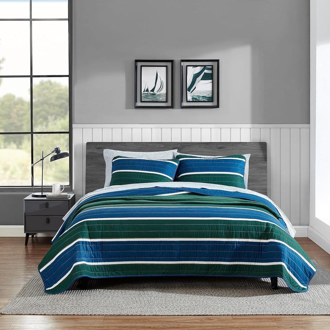 Nautica - King Quilt Set, Cotton Reversible Bedding with Matching Sham(s), Casual Home Decor for All Seasons (Knots Cove Navy, King)