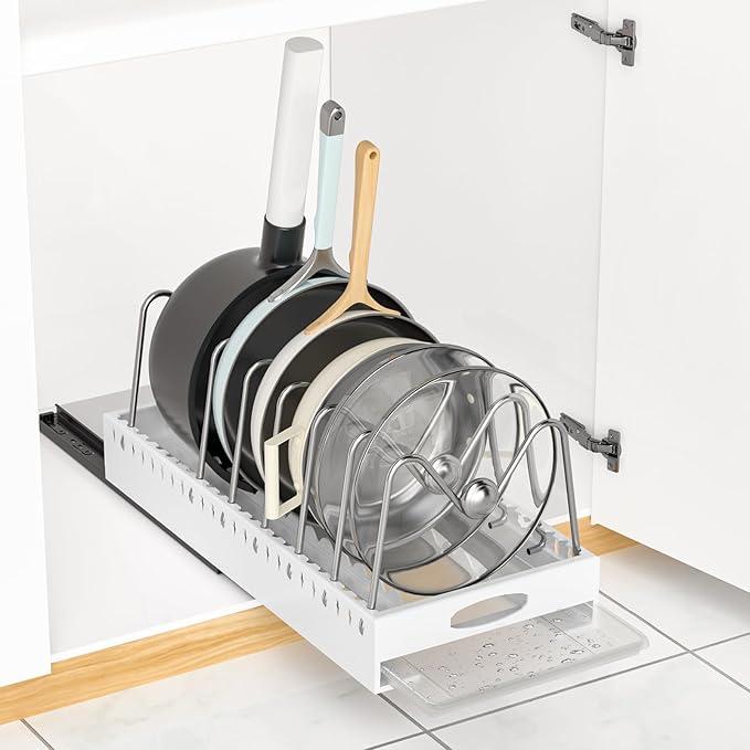 retractable vertical pull out pot holder