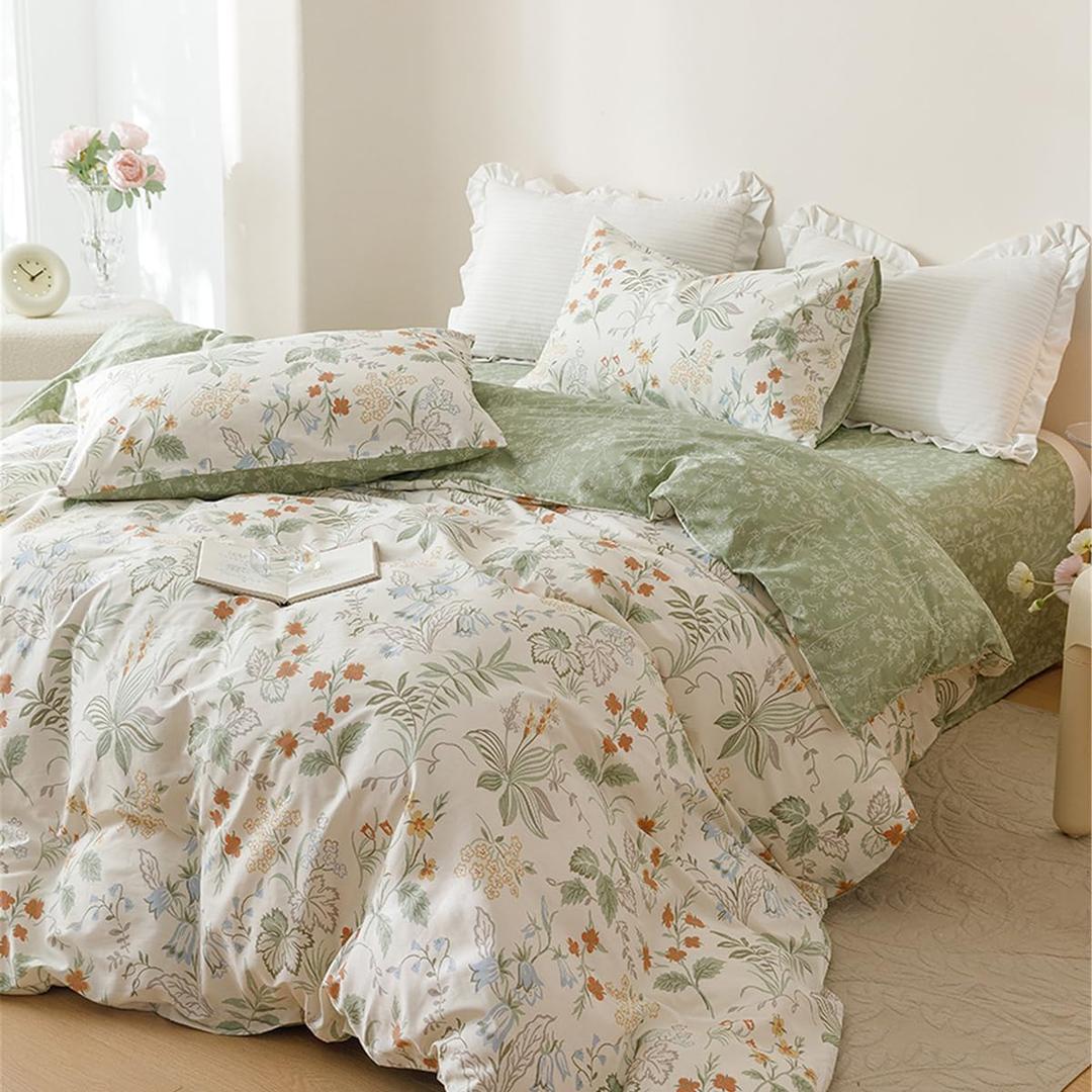 Nayoroom Floral Duvet Cover Queen Size Green Leaf Red Flower Printed on White Comforter Cover Reversible Garden Cottagecore Bedding Set with Zipper Closure 3Pcs Soft Breathable Microfiber Quilt Cover