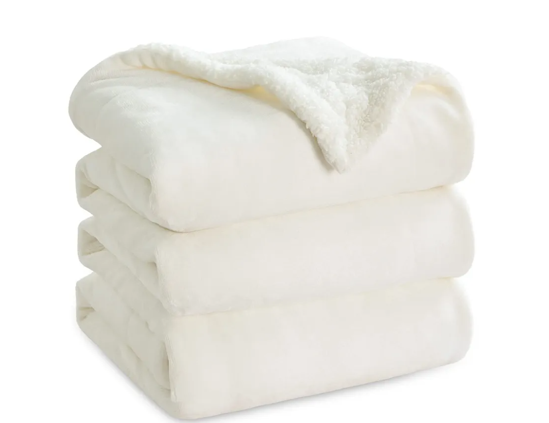 Bedsure Sherpa Fleece Blankets Queen Size for Bed - Thick and Warm, Soft Fuzzy Plush Queen Blanket for Winter, Cream, 90x90 Inches