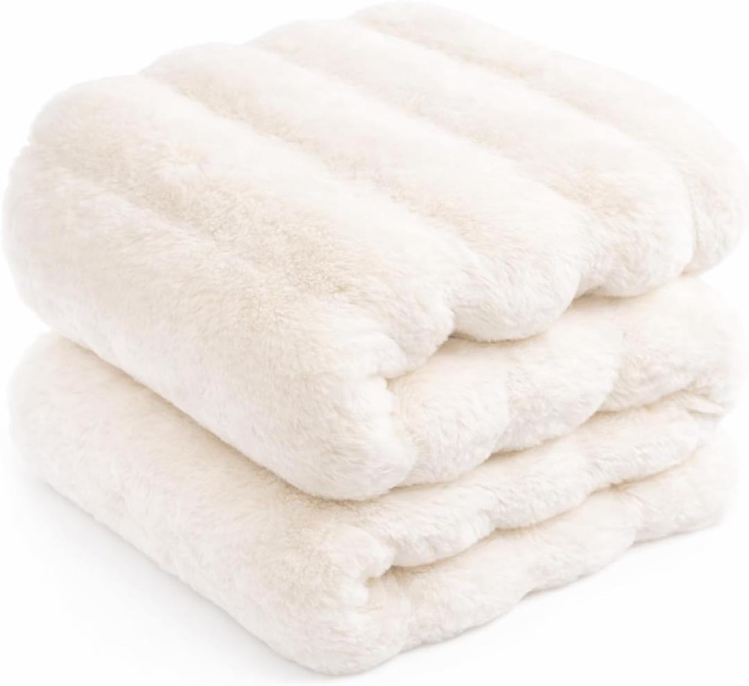 Touchat Luxury Faux Rabbit Fur Throw Blanket for Couch, Super Heavy Warm Cozy Fuzzy Blanket for Sofa Bedroom Living Room, Ultra Soft Fluffy Reversible Plush Blanket for Home Decor Gifts, Cream White (Throw Size - 50" x 60")