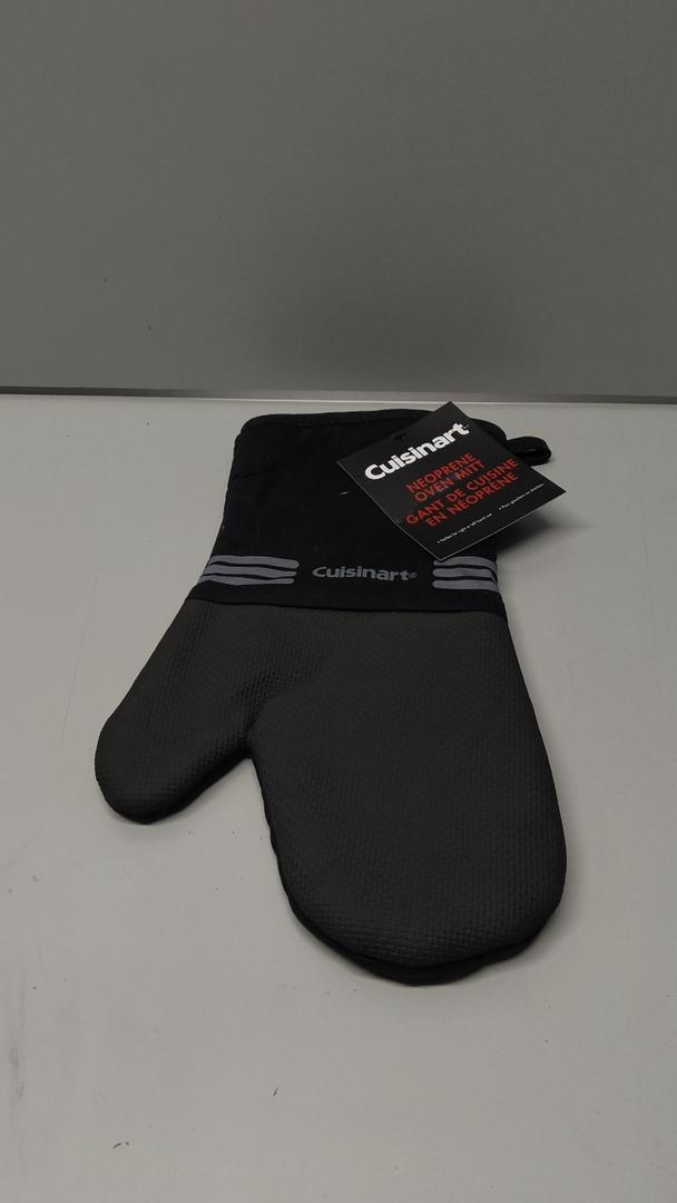 Cuisinart Neoprene Oven Mitt Heat Resistant Oven Glove to Protect Hands and Surfaces with Non-Slip Grip, Hanging Loop-Ideal for Handling Hot Cookware Items, Black