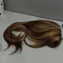 Sakuraaa Brown Blonde Highlight Straight Wig with Bangs 20 Inch Medium Length Layered Synthetic Wigs for Women, Realistic Scalp Natural Looking Heat Resistant Wig for Daily Party Cosplay Use