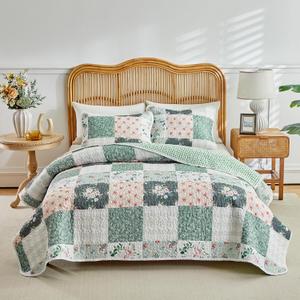 Joyreap 3 Pieces Floral Patchwork Quilt Set King, Green Flowers Design, Soft n Cozy Microfiber Quilt, Bedspread Bed Cover for All Season, 1 Quilt and 2 Pillow Shams- 102x90 inches