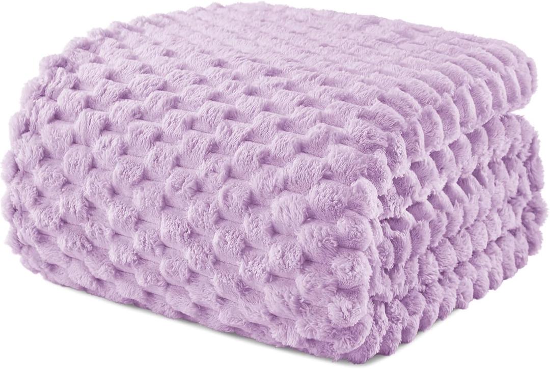 Exclusivo Mezcla Fleece Queen Blanket for Bed, Extra Large Fuzzy Lilac Purple Bed Blankets, Soft Cozy Plush Sofa Throws for All Seasons, 90x90 Inches