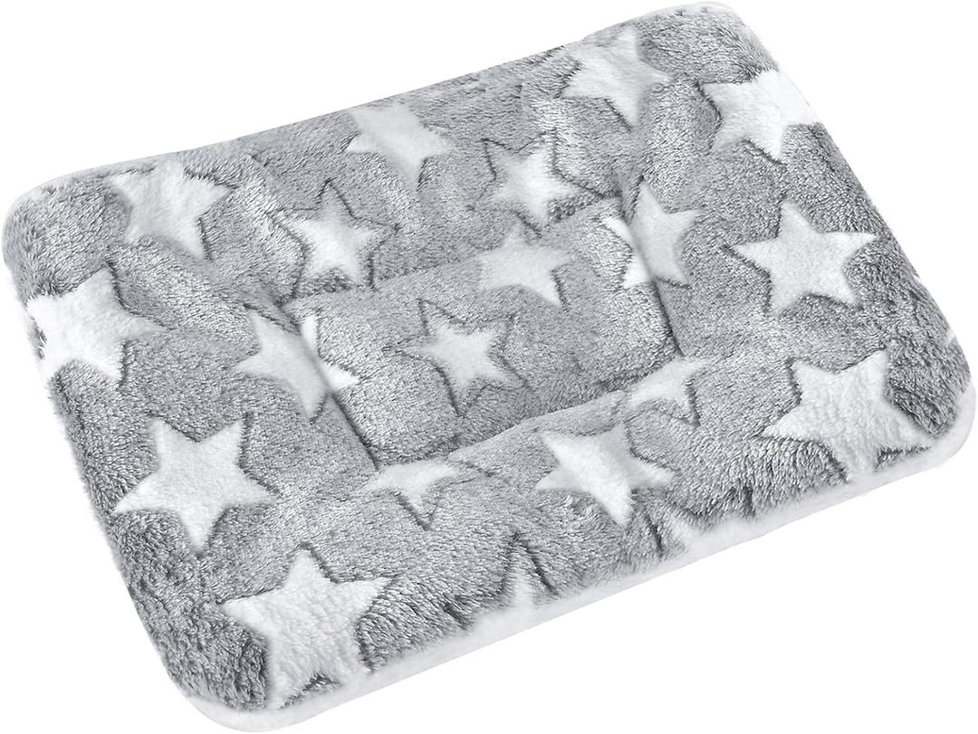 Small Animal Bed Mat, Soft & Warm, Suitable for Guinea Pig, Hamster, Rabbit, Rat and Bearded Dragon (X-Large(13.3''x9.4''), Star Grey)