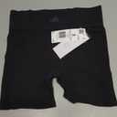 adidas Women's Active Seamless Micro Stretch Smoothing Short, S