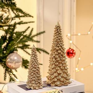 AOMOONOA Gold Christmas Tree Figurines, 2Pcs Resin Glitter Christmas Tree for Tabletop Decoration, Small Christmas Trees Set, Decorative Xmas Trees for Christmas Mantel Indoor Home Decor