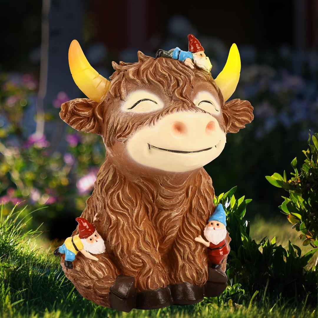 Solar Garden Statue Highland Cow Figurine with Funny Gnomes Garden Outdoor Decor for Yard Patio Lawn Christmas Housewarming Gifts for Women,Mom,Grandma (Brown)