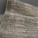 Loloi Darby Collection DAR-07 Pebble/Sand 2'-7" x 4' Accent Rug