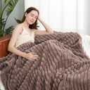 Amlie Home Faux Fur Throw Blanket for Couch, Cozy Fuzzy Fluffy Fur Luxurious Soft Striped Plush Gift Blankets for Family Sofa Chair Bedroom, 55"x70", Light Coffee