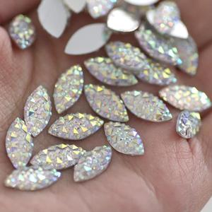 Crystal Button,Buttons, 100pcs Eye Horse Shine Crystal AB Silver Base Sew On Rhinestone Glue on Stones Spacer Buttons for DIY Dress Clothing (Color : Crystal ab, Size : 0.28 * 0.59 in)