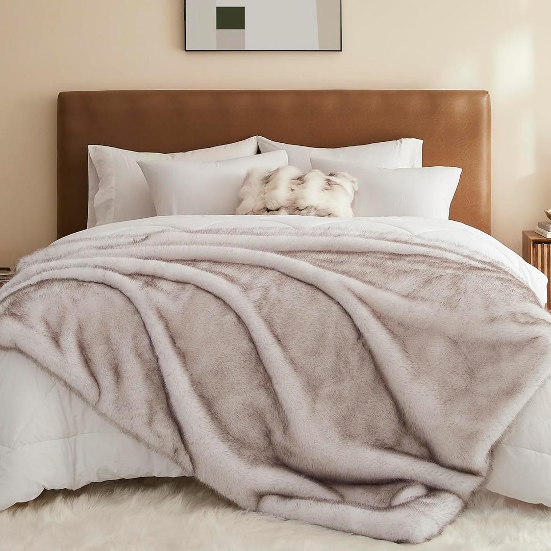 L'AGRATY Faux Fur Throw Blanket: 50''x 60'' Luxury Fluffy Plush Thick Faux Fur Blanket for Bed Couch Sofa - Cozy Soft Fuzzy Blankets for Women Man: Minky Couture Decoration Blanket (White Beige)