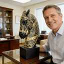Luxury Horses Head Bust Table Sculpture Horse Head Statue Elegant Decorative Sculpture for Bookshelf, Home & Office