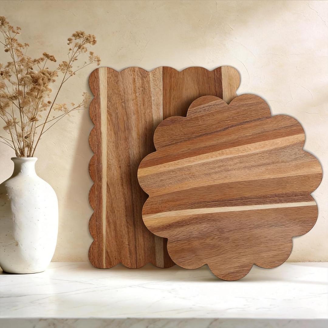 Acacia Wood Scalloped Cutting Boards Set, Decorative Wooden Charcuterie Boards with Handle for Cheese Pizza Meat Fruit Bread Baking, Cottagecore Farmhouse Kitchen Serving Trays Decor, One Size