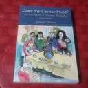 Does the Center Hold?: An Introduction to Western Philosophy, Paperback