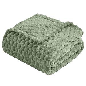 Vessia Flannel Fleece Throw Blanket(50x70 inch), 3D Jacquard Sage Green Fuzzy and Warm Blanket for Couch, Sofa, Bed, Chair, 300GSM Super Soft Touch Cozy Lightweight Throw for All-Season Home Decor