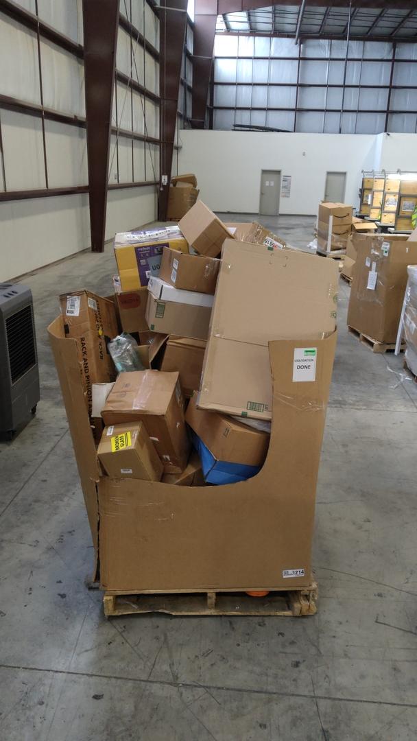 Pallet of Salvage items