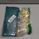 16 Pcs St. Patrick's Day Napkin Rings Set 8 Pcs Green Shamrock Metal Rings Holder and 8 Pcs Green Washable Napkins Cloth for St. Patrick's Day Dinner Party Table Decoration(Stylish Style)