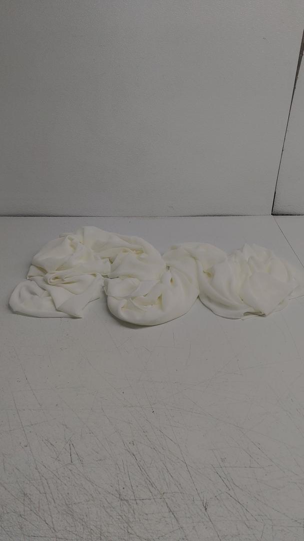 21'x28" White Chiffon Table Runner 