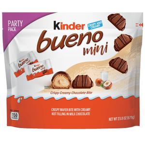 Kinder Bueno Mini Chocolate Bites with Crispy Wafer and Hazelnut Cream, Individually Wrapped, Party Pack, 23.8 oz (EXP 05/17/26)