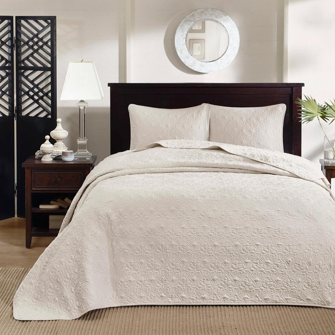 Madison Park Quebec Queen Size Quilt Bedding Set - Ivory , Damask  3 Piece Bedding Quilt Coverlets  Ultra Soft Microfiber Bed Quilts Quilted Coverlet (Cream)