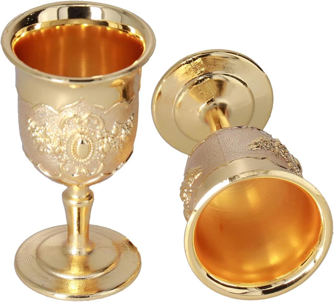 Mini Gold Goblet, 2pcs Altar Chalice 25ml Holy Altar Chalice Metal Shot Glasses Wine Cup for Wine Liqueur Whiskey