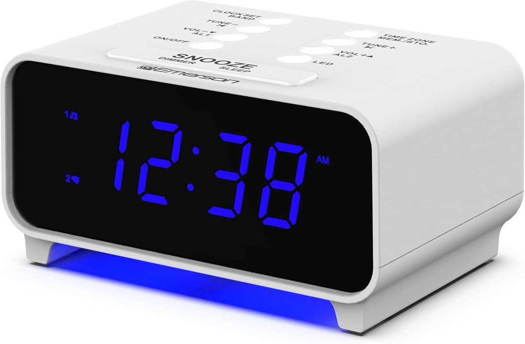 Emerson CKS1500 SmartSet Dual Alarm Clock Radio with AM/FM, 0.9 Blue LED Display, 4-Level Dimmer, Blue Accent Light, Sleep Timer & Auto Time Setting