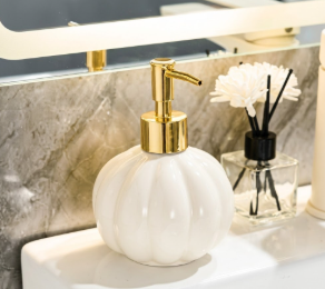 Homewear Pumpkin Soap Pump White