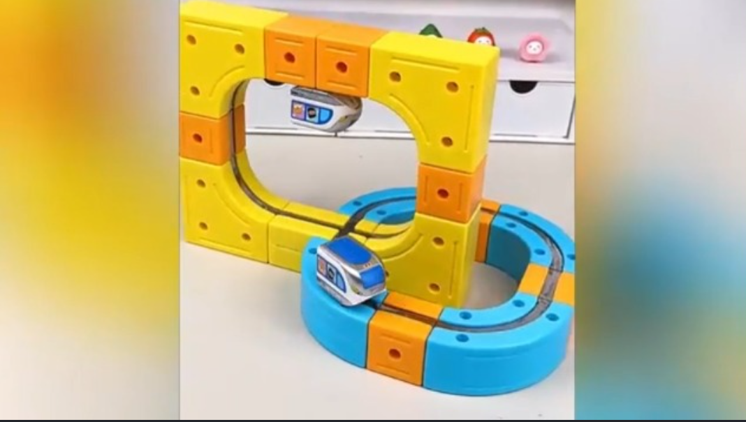 Click Rail Electric Train Set, Flexible Race Track for Kids, Building Toy Train Track Gravity-Defying 3D Embedded Layouts & Motorized Car, Stem Learning Gift 3+ (51pcs)