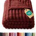 Super Soft Fleece Blanket Throw Size - Fleece Throw Blanket for Bed, Couch & Chair - Cozy, Warm & Breathable - All Season Fuzzy, Cute, Microplush Bedding for Women, Men and Teens - 50x60, Burgundy