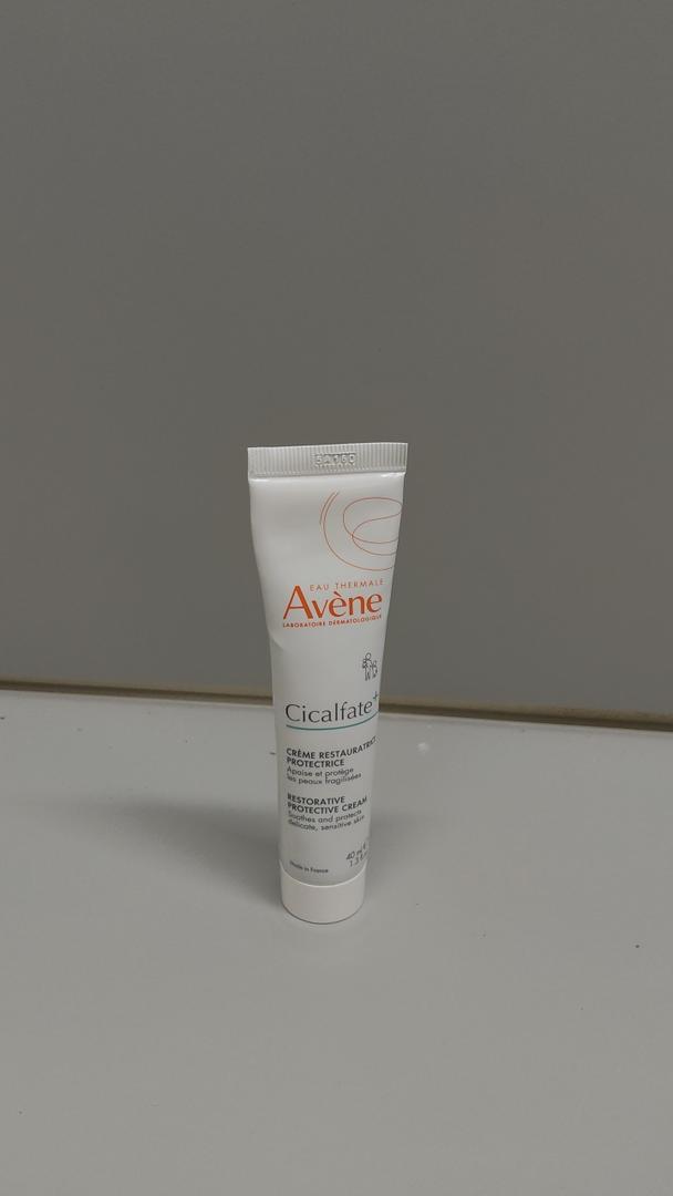Avène Cicalfate+ Restorative Protective Cream, Face Moisturizer, face cream for sensitive skin, helps restore skin barrier, restorative cream, safe for infants, children and adults, 1.3 Fl Oz