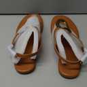 Coutgo Womens Flat Sandals Comfortale Flip Flops Ankle Strap Summer Beach Shoes with Metal Decoration, Brown, size 7