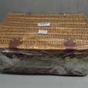 Wicker Picnic Basket for 4 People, Wicker Basket is Suitable for Camping, Outdoors, Photo Shoot or Birthday, Valentine's Day, Wedding Gift